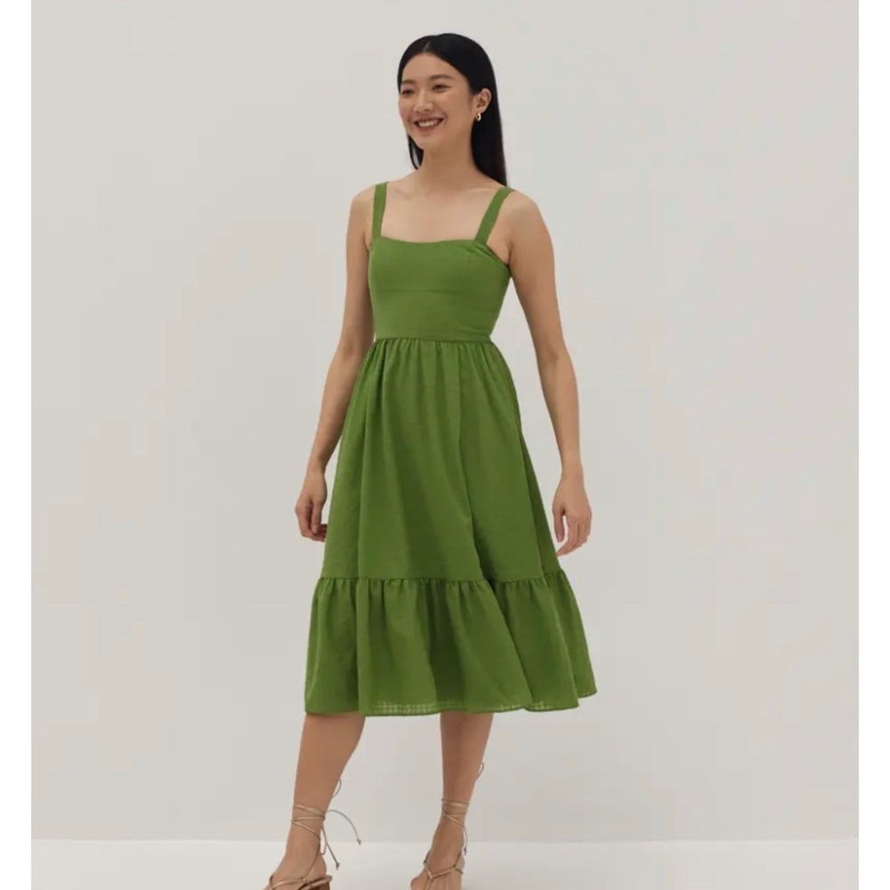 Green midi dress